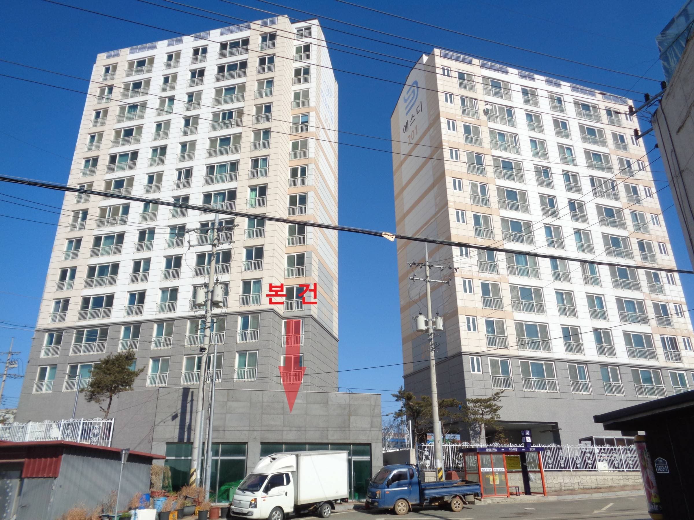 전라남도 무안군 해제면 양매리 920-2 외 2필지 이노하임 102동 제1층 제101호