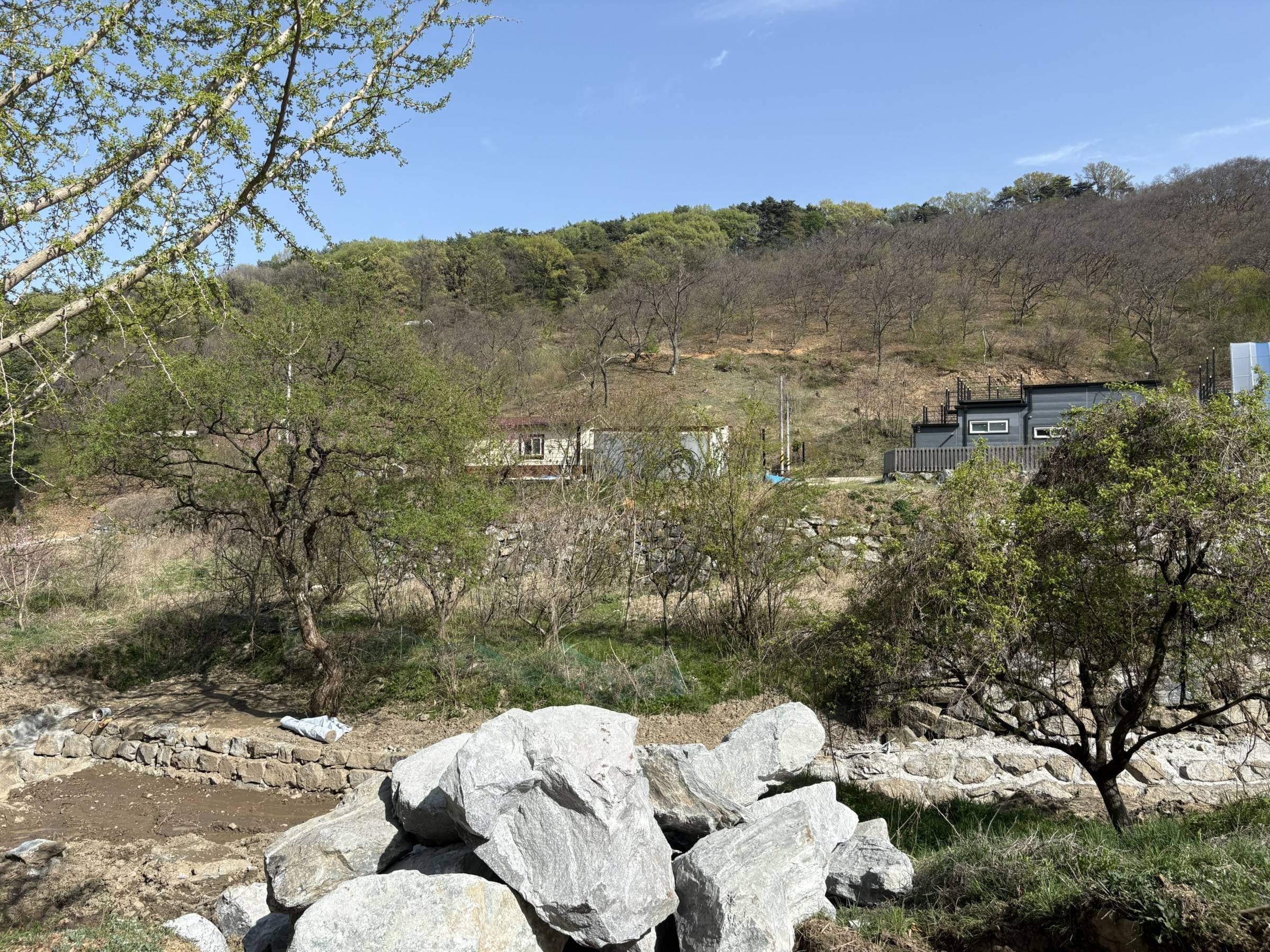 충청남도 아산시 송악면 송학리 304