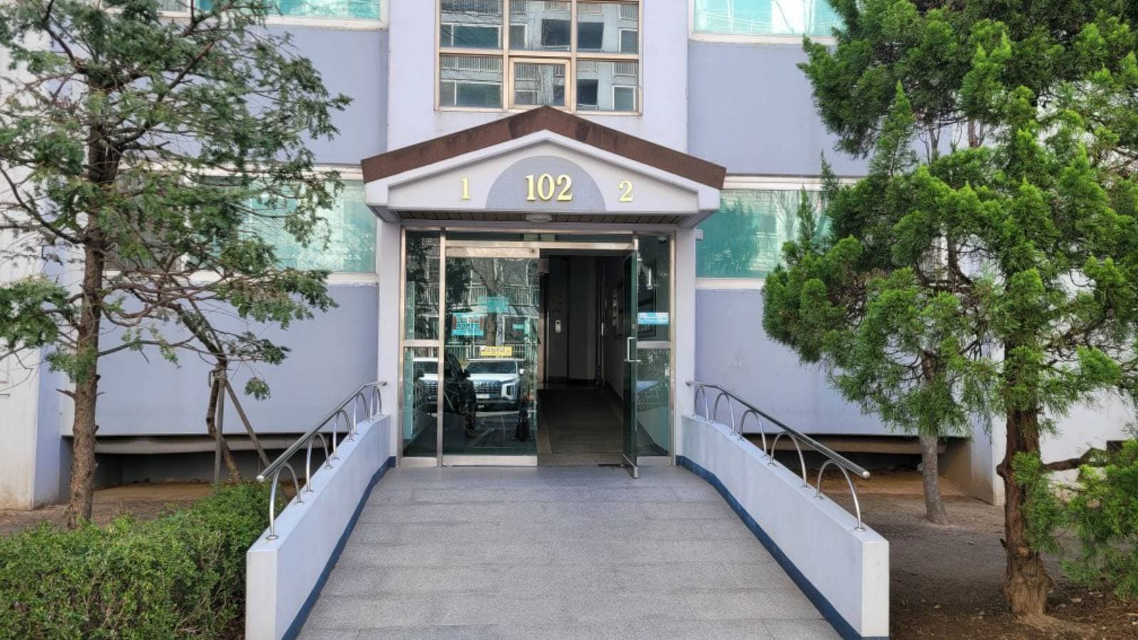 경기도 안양시 만안구 석수동 415-1 외 3필지 석수엘지빌리지 제102동 제1층 제101호
