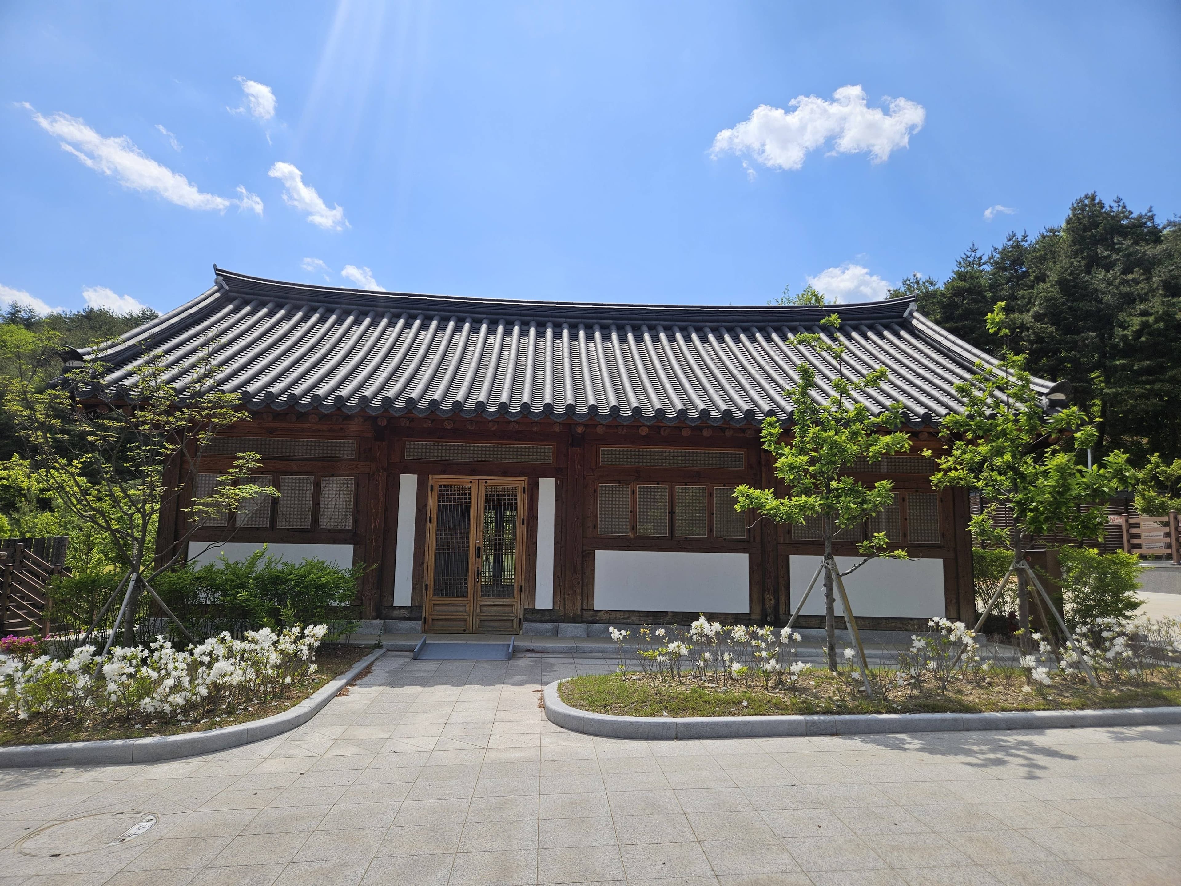 경상북도 안동시 도산면 동부리 858 성황식당 관광휴게시설