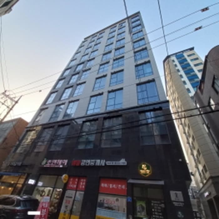 서울특별시 강동구 진황도로27길 23, 2층204호 (천호동,에스아이팰리스)