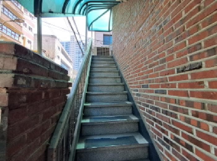 서울특별시 마포구 서교동 346-49  2층