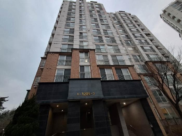 서울특별시 마포구 상암동 1743 상암월드컵파크12단지 1205동 8층802호
