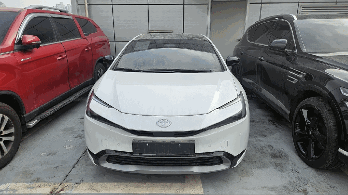 도요타 도요타 Prius 2WD 2024년식