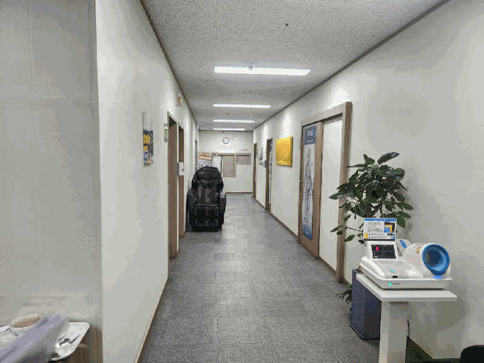 경기도 안산시 상록구 월피동 445-27  3층301호