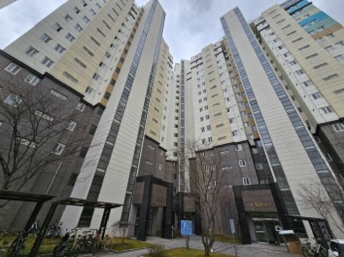 충청북도 충주시 중앙탑면 용전리 696 신우희가로아파트 104동 1층105호