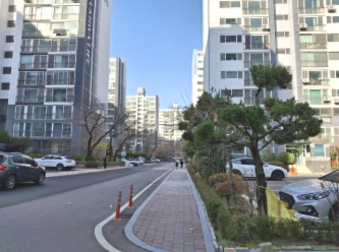 대전광역시 서구 둔산로 201, 104동 13층1309호 (둔산동,국화아파트)