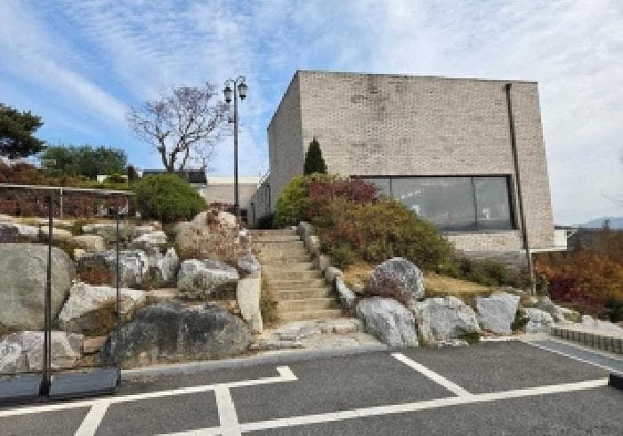 충청남도 아산시 신창면 창암리 1-16