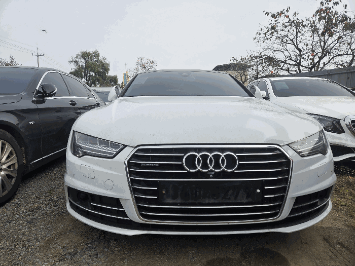 Audi A7 50 TDI quattro 2016년식