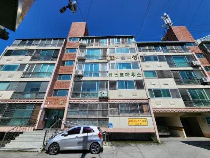 부산광역시 부산진구 초읍동 379-1 협성빌라  2층203호