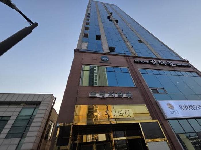 부산광역시 영도구 대교동1가 1 브릿지타워  4층402호