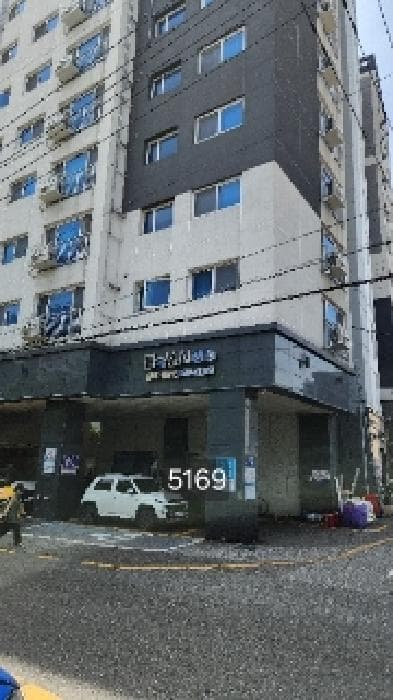 부산광역시 수영구 민락동 35-18 이한팔라티움  2층201호