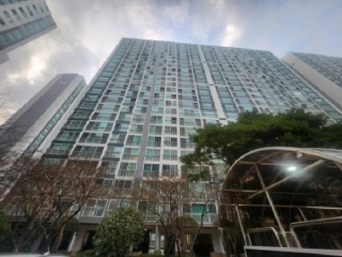 부산광역시 남구 용호동 176-30 엘지메트로시티 203동 5층504호