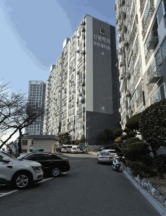 부산광역시 사하구 신평동 206-1 신평럭키무지개타운 4동 6층604호
