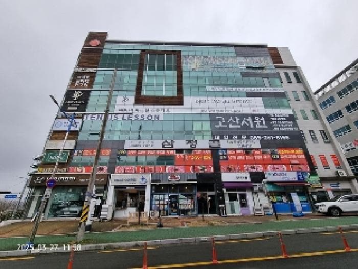 경상남도 창원시 성산구 성주동 125 삼정자빌딩  1층107호