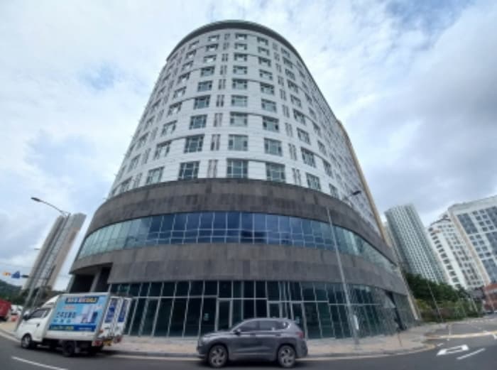 경상남도 진주시 개양로 120-41, 1층106호 (가좌동,코아루웰가)