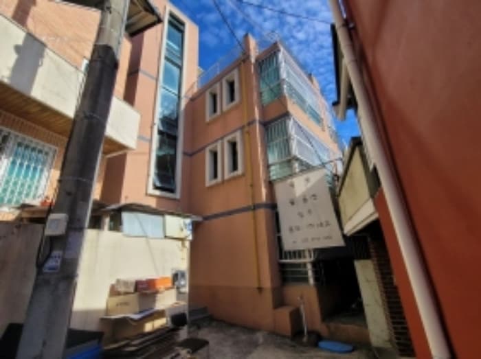 경상남도 진주시 진양호로327번길 8-3