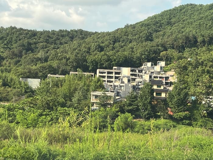 전라남도 담양군 담양읍 깊은실길 105-10, 제가동 제3층 제301호
