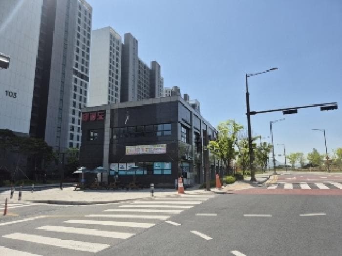 전라남도 나주시 금천면 석전리 619 빛가람코오롱하늩채 제127동 제1층 제203호