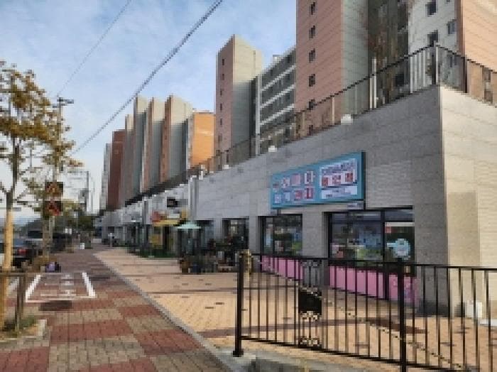 전라남도 광양시 광양읍 덕례리 1849 세미존서희스타힐스301동근린생활시설1 301동 지2층104호