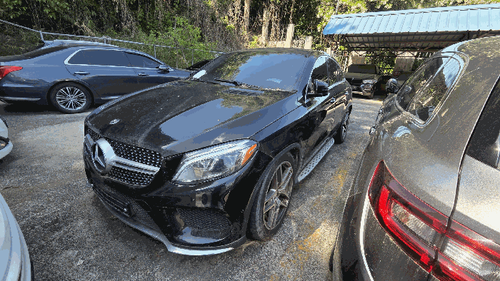 벤츠 GLE350 d 4Matic Coupe 2017년식