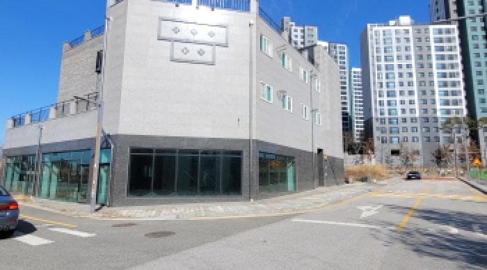 전북특별자치도 익산시 왕궁면 흥암리 1428 제1동  1층101호